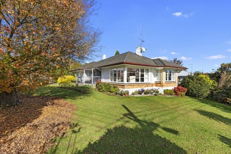 Photo of property in 27 Darley Street, Maeroa, Hamilton, 3200