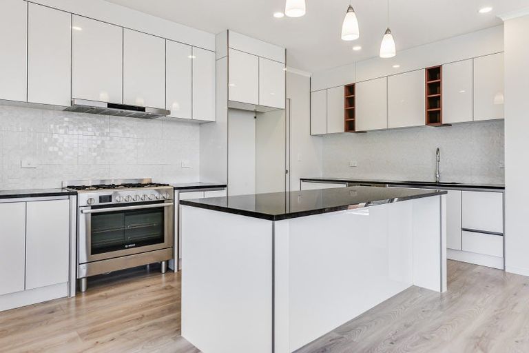 Photo of property in 2 Kukari Close, Flagstaff, Hamilton, 3210