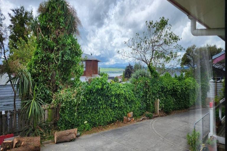 Photo of property in 8 Grace Crescent, Richmond Heights, Taupo, 3330