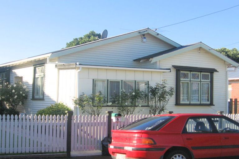 Photo of property in 1 Alice Street, Alicetown, Lower Hutt, 5010