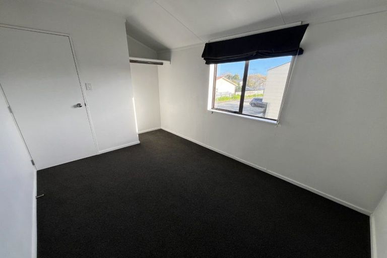 Photo of property in 16 Keeling Street, West End, Palmerston North, 4412