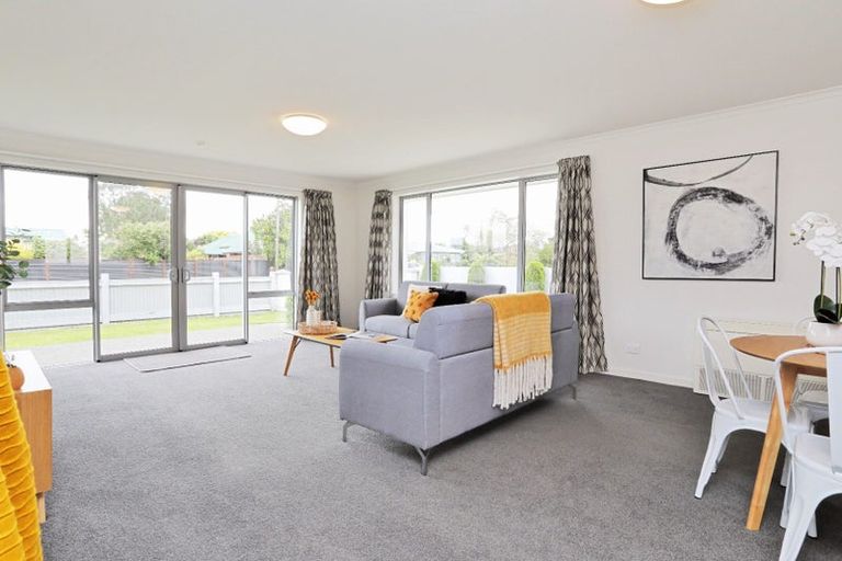 Photo of property in 12 Queen Street, Winton, 9720