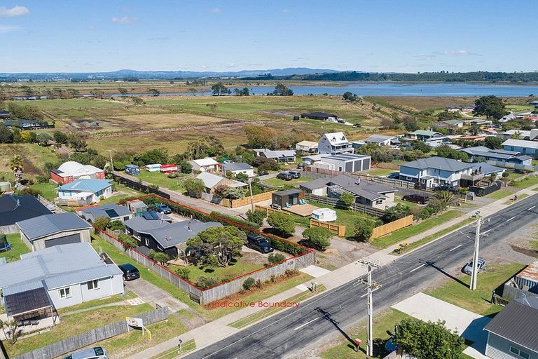 Photo of property in 438 Pukehina Parade, Pukehina, Te Puke, 3189