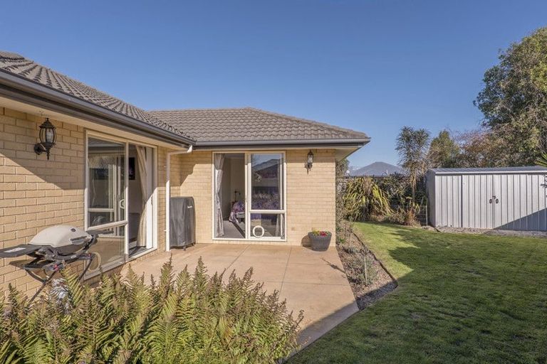 Photo of property in 7 Riverwood Boulevard, Redwood, Christchurch, 8051