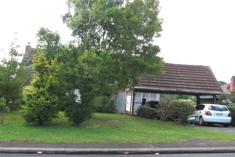 Photo of property in 19 Amberley Avenue, Te Atatu South, Auckland, 0610