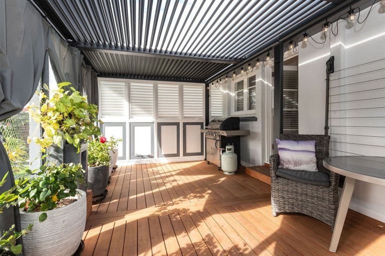 Photo of property in 50 Croziers Road, St Albans, Christchurch, 8052