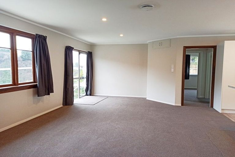 Photo of property in 60 Glen Road, Mornington, Dunedin, 9011