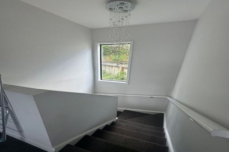 Photo of property in 91a Northland Road, Northland, Wellington, 6012