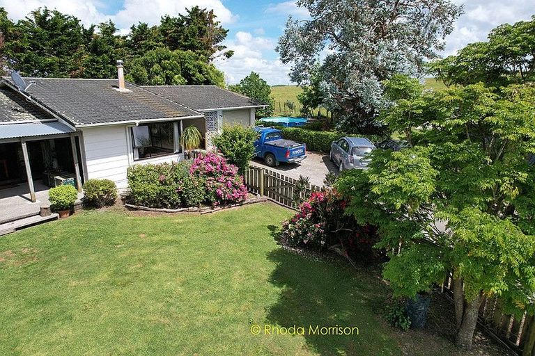 Photo of property in 52 Gallie Branch Road, Matakohe, 0594