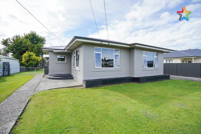 Photo of property in 56 Queen Street, Otautau, 9610