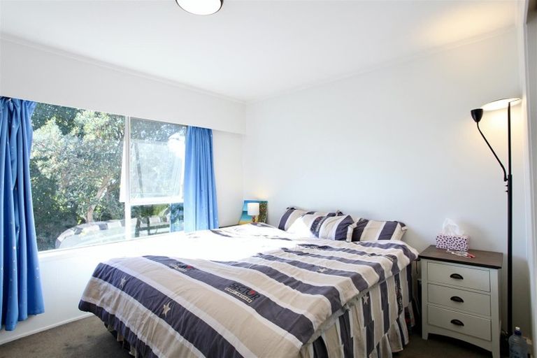 Photo of property in 1/48 Mirrabooka Avenue, Botany Downs, Auckland, 2010