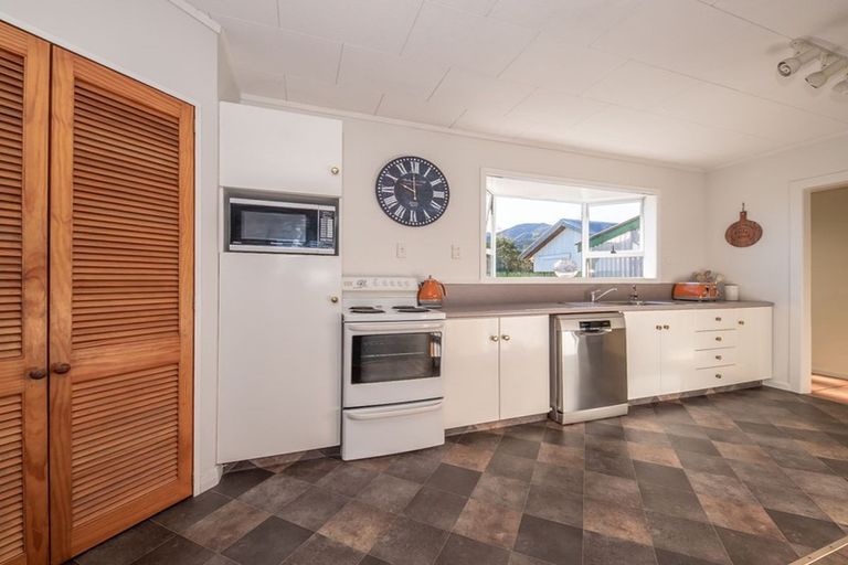 Photo of property in 62 Mcgill Street, Waimangaroa, Westport, 7891