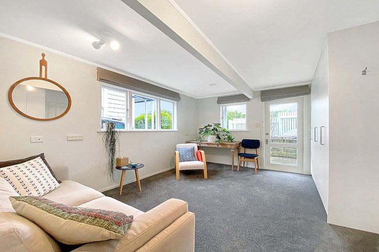 Photo of property in 19 St Aubyn Street, Devonport, Auckland, 0624