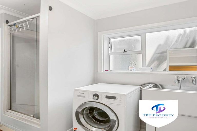 Photo of property in 38 Great South Road, Papakura, 2110