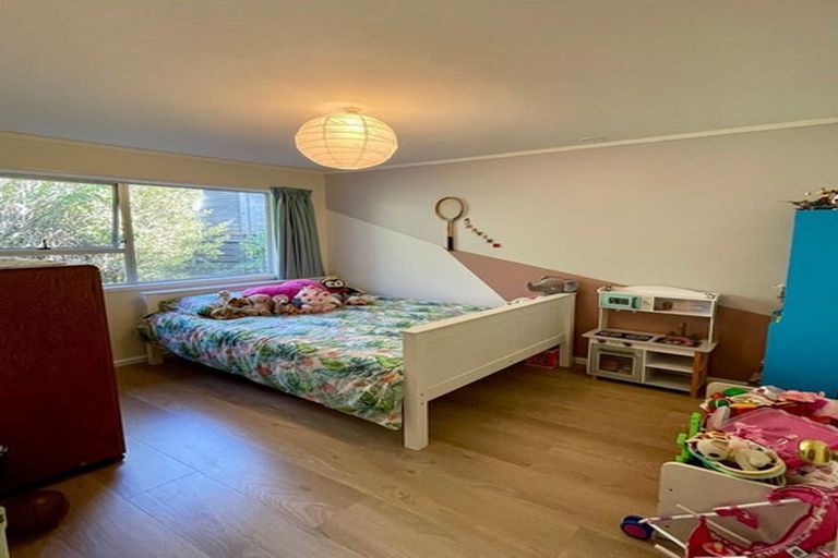 Photo of property in 148 Laingholm Drive, Laingholm, Auckland, 0604