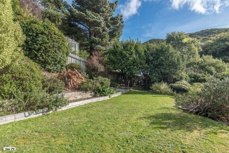 Photo of property in 64 Hathaway Avenue, Karori, Wellington, 6012