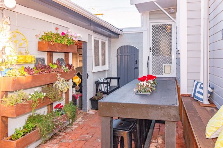 Photo of property in 99 Glasgow Street, Whanganui, 4500