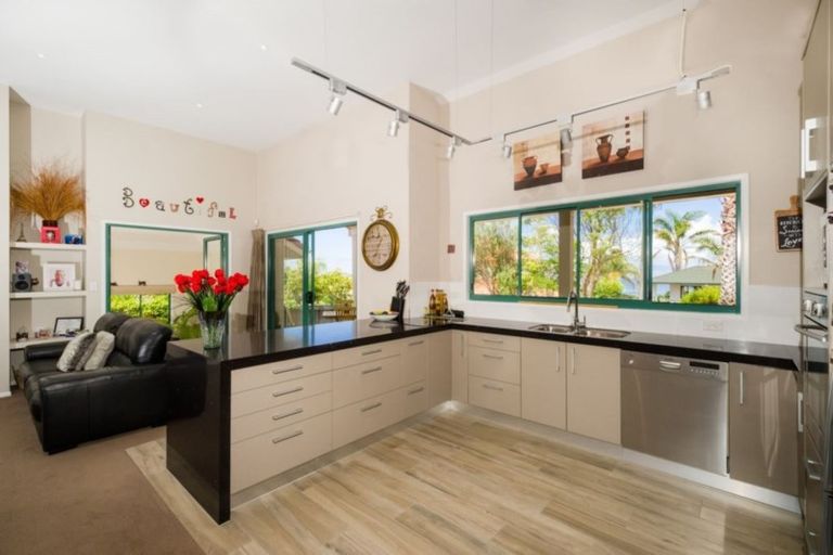 Photo of property in 21 Belle-mer Place, Gulf Harbour, Whangaparaoa, 0930