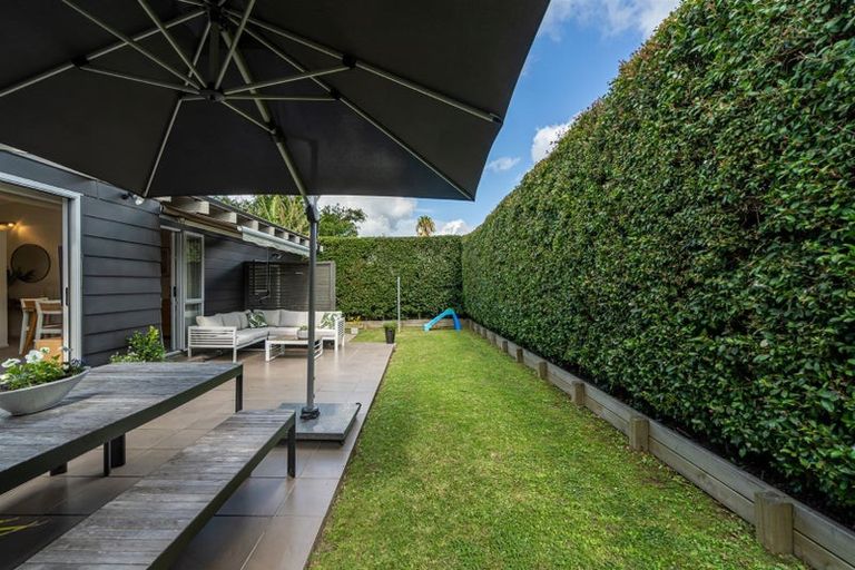 Photo of property in 1/52 Norwood Road, Bayswater, Auckland, 0622