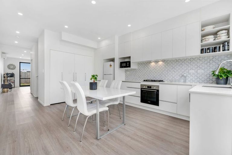 Photo of property in 36 Karoro Road, Flat Bush, Auckland, 2019