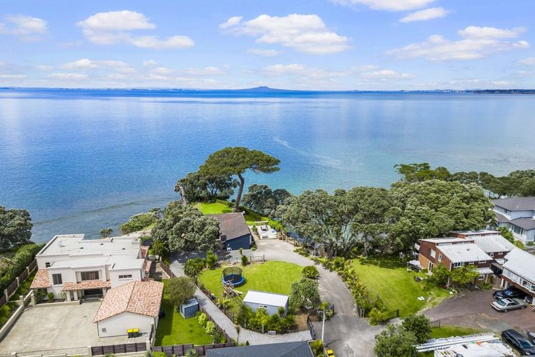 Photo of property in 881a Whangaparaoa Road, Manly, 0930