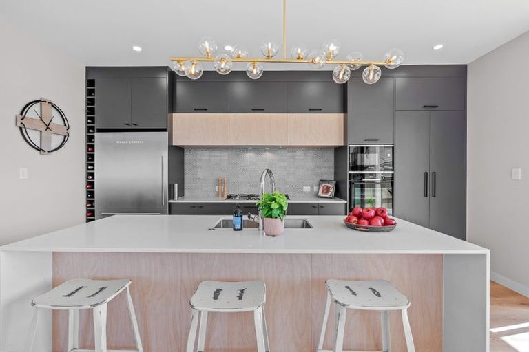 Photo of property in 17a Alexandra Street, Riverhead, 0820