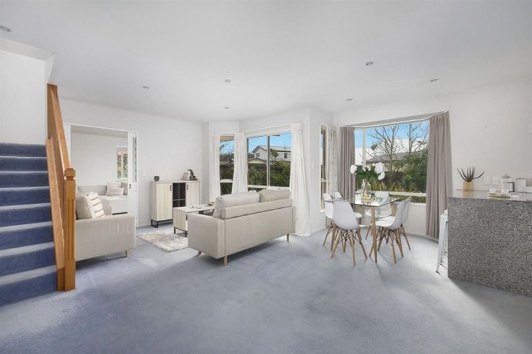 Photo of property in 10 Elmtree Close, Parklands, Christchurch, 8083