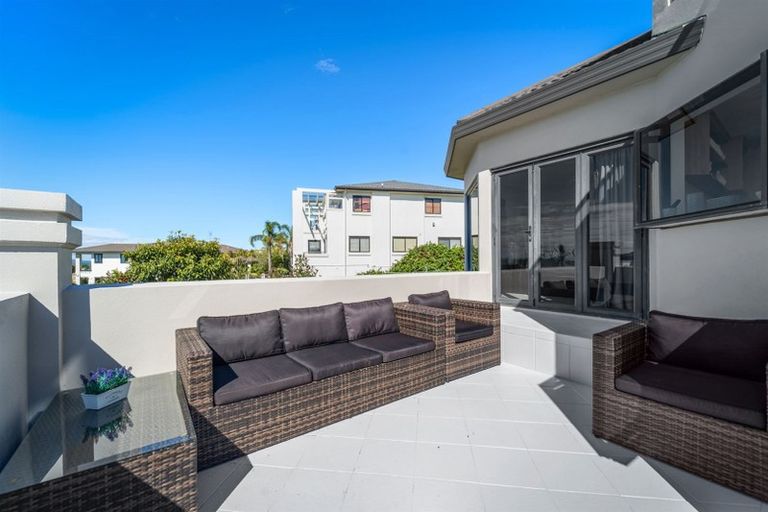 Photo of property in 41 Island View Drive, Gulf Harbour, Whangaparaoa, 0930