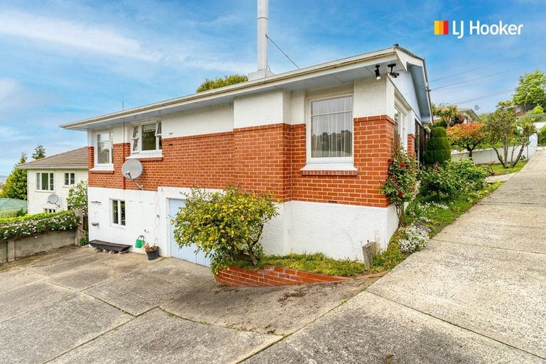 Photo of property in 35 Glen Road, Mornington, Dunedin, 9011