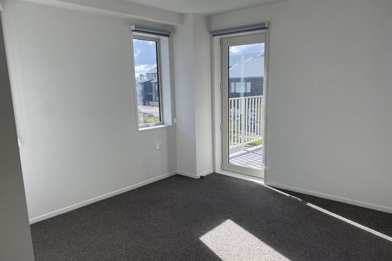 Photo of property in 104/28a Eileen Newey Place, Henderson, Auckland, 0612