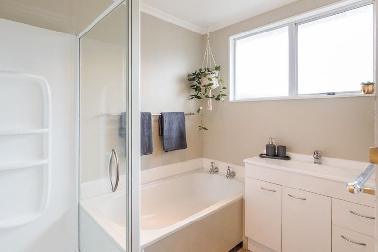 Photo of property in 7 Paradise Place, Milson, Palmerston North, 4414