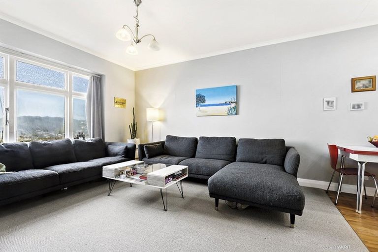 Photo of property in 54 Pembroke Road, Northland, Wellington, 6012