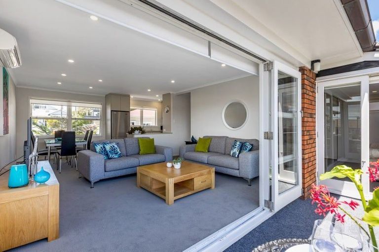 Photo of property in 2/4 Beacholm Road, Takapuna, Auckland, 0622