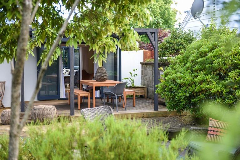 Photo of property in 386 Trafalgar Street, Nelson, 7010