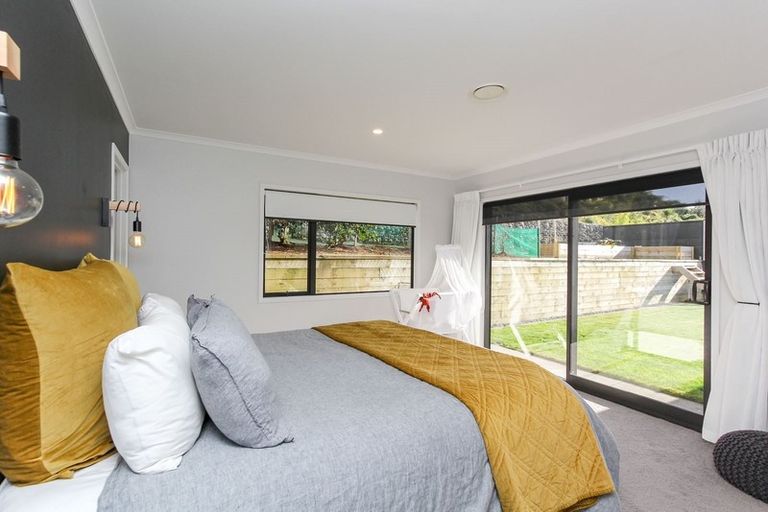 Photo of property in 36 Fernbrook Drive, Hurworth, New Plymouth, 4310