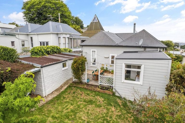 Photo of property in 10 Whitby Street, Mornington, Dunedin, 9011
