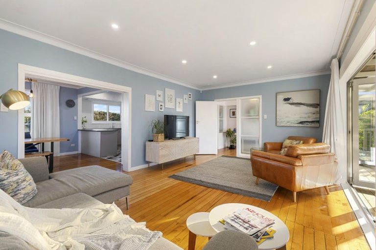 Photo of property in 2/97 Crawford Avenue, Mangere Bridge, Auckland, 2022