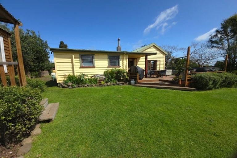 Photo of property in 8874 Paeroa Kopu Road, Puriri, Thames, 3578