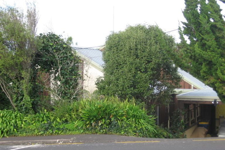 Photo of property in 158 Waimumu Road, Massey, Auckland, 0614