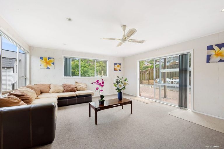 Photo of property in 10 Datura Place, Sunnynook, Auckland, 0620