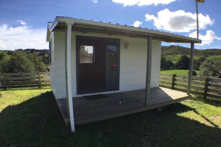 Photo of property in 690 Haruru Road, Kaukapakapa, 0873