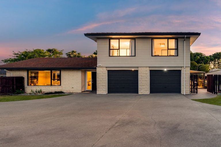 Photo of property in 14 Tivoli Place, Bishopdale, Christchurch, 8053