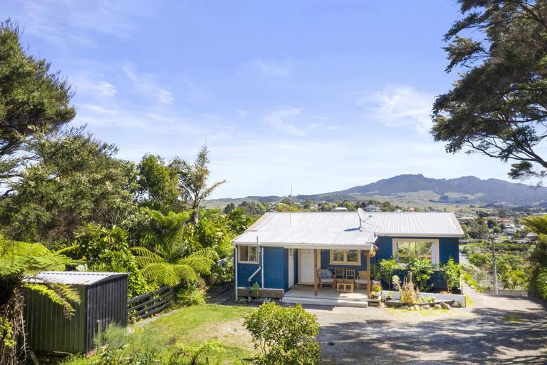 Photo of property in 8a Government Road, Raglan, 3225