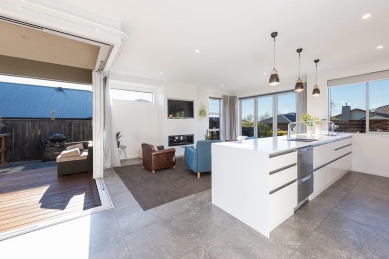 Photo of property in 8 Concordia Drive, Richmond, 7020