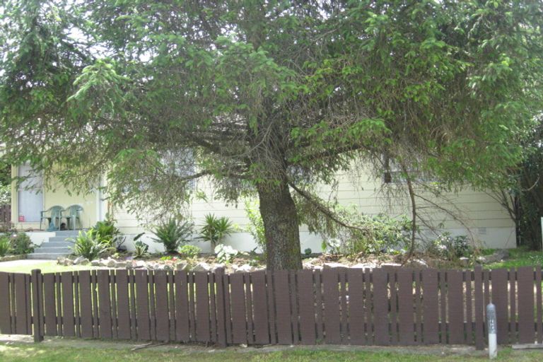 Photo of property in 6 Hobman Place, Manurewa, Auckland, 2102