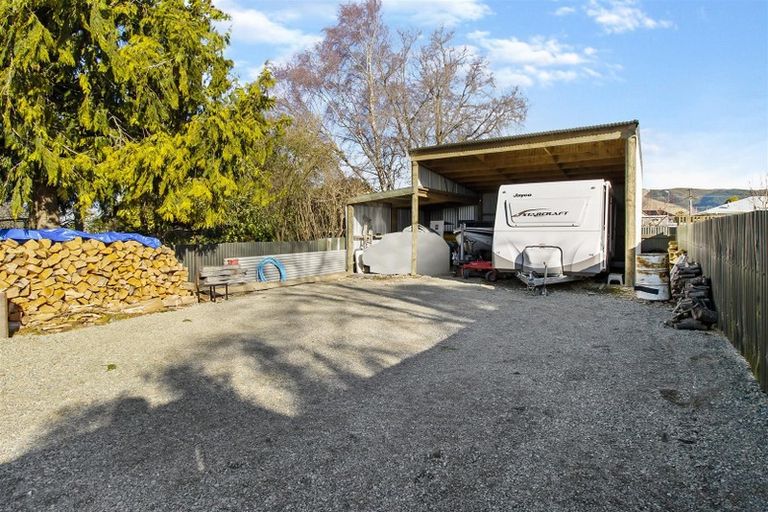 Photo of property in 6 Exeter Street, Waimate, 7924