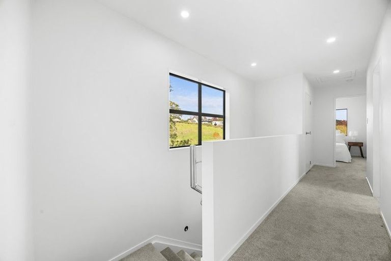Photo of property in 12 Nanjing Road, Pukekohe, 2120