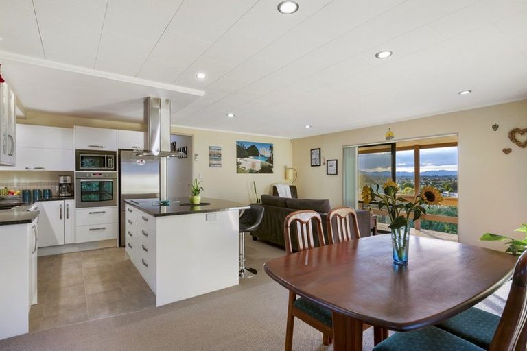 Photo of property in 8a Pelorus Street, Welcome Bay, Tauranga, 3112