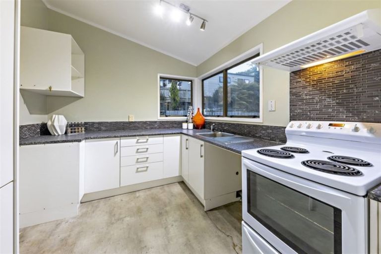 Photo of property in 5 Flamingo Court, Goodwood Heights, Auckland, 2105