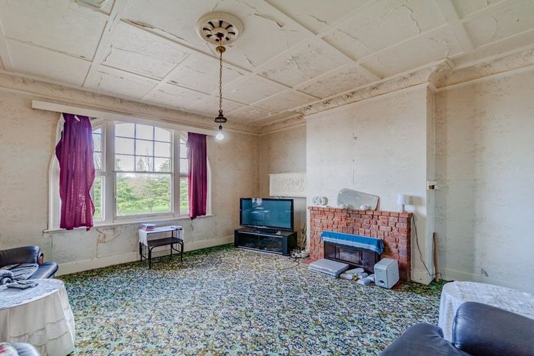 Photo of property in 71 Charlotte Street, Takapau, 4203